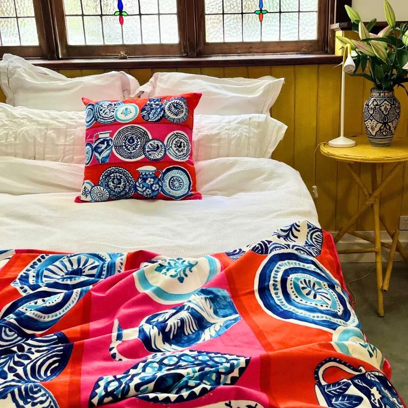 Anna Chandler Velvet Throw - Cocina