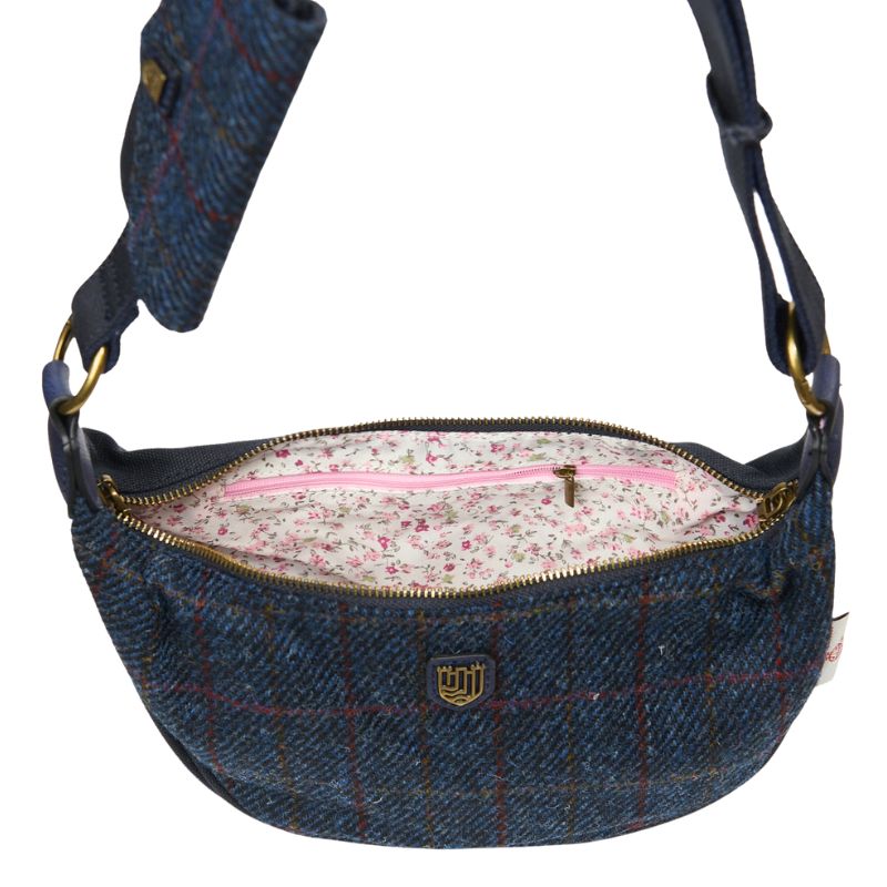 Islander UK Navy Tartan Luna Bag