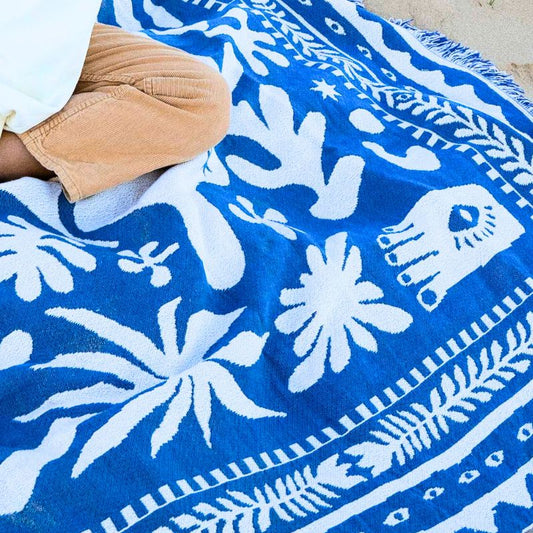 The Salty Aura Throw Rug