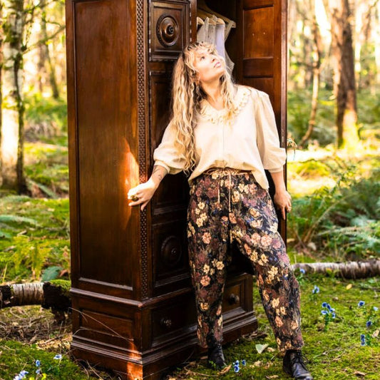 Lionheart Linen Crop Artist Pant