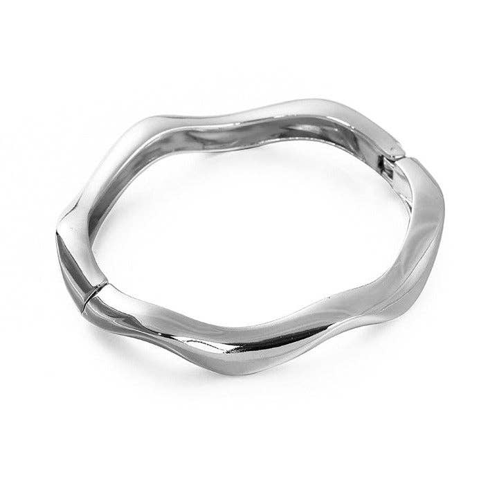 Zig Zag Bangle: Silver