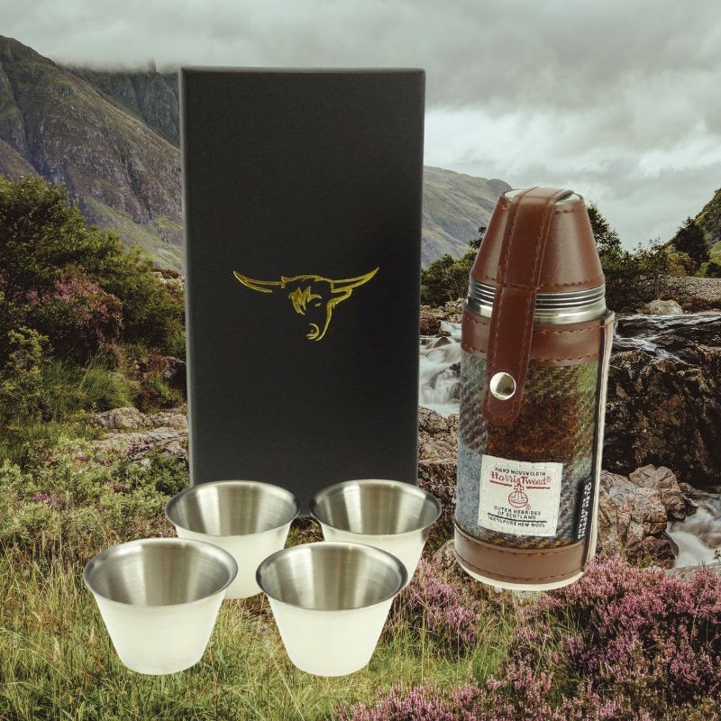 Glen Appin 8oz Harris Tweed Outdoor Flask in Chestnut Blue