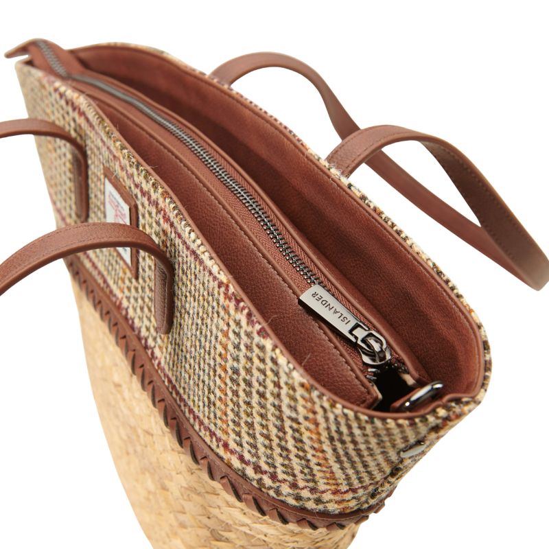 Islander UK Straw Basket Bag in Beige Dogtooth